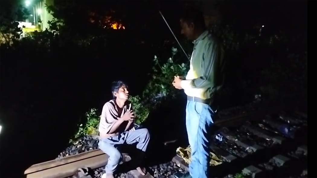 High-voltage drama involving a drunk youth on Mumbai Outer